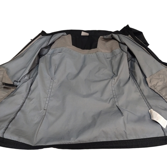 Columbia Women's Switchback Black Windbreaker Jacket Size Medium - Picture 8 of 10